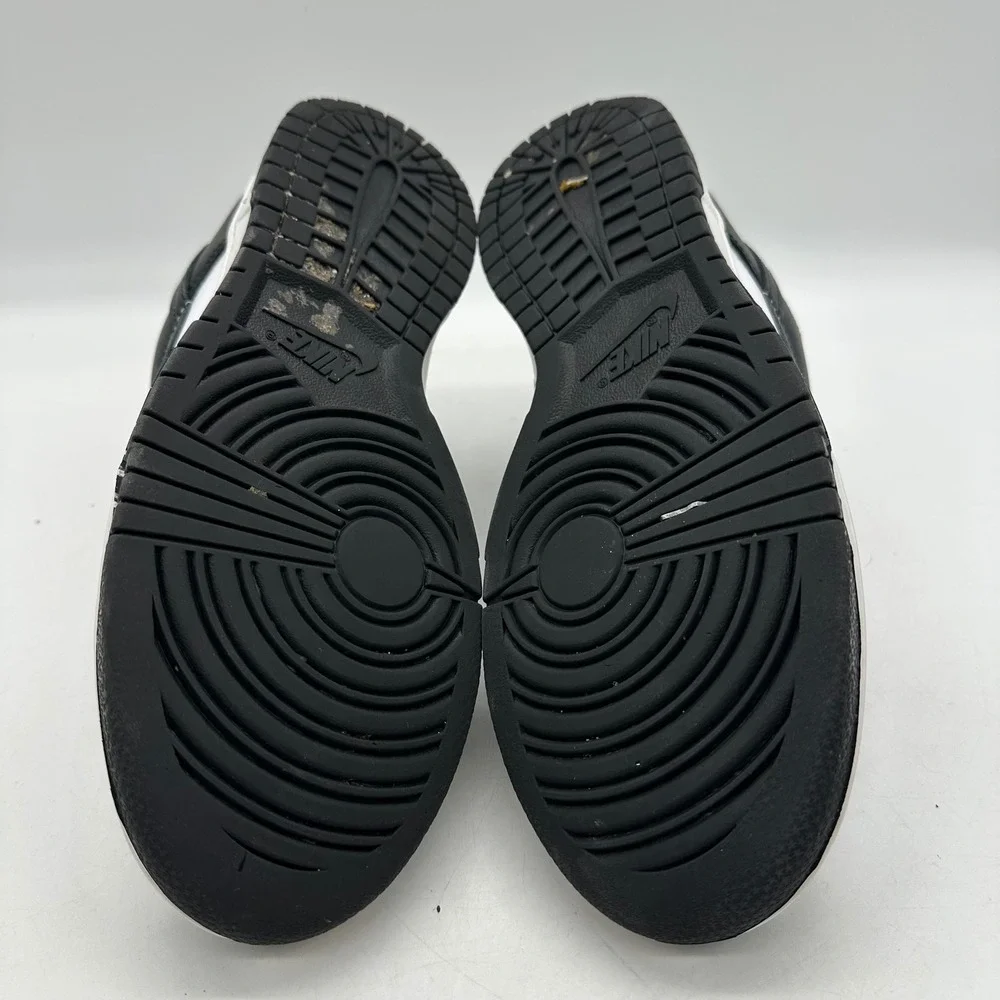 Nike DD1391-100 Mens Size 9.5 Shoes Black White Dunk Low Retro Panda Sneakers